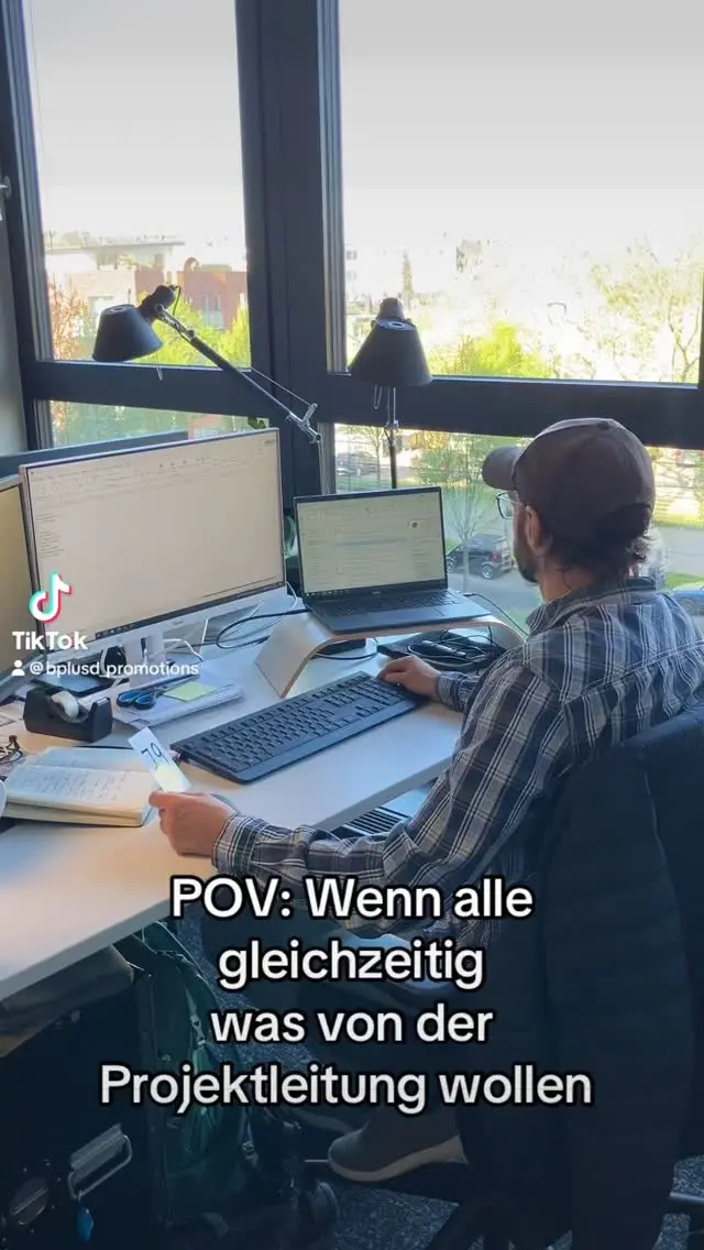 POV: ganz normaler Tag als Projektmanager bei B+D – alle wollen was von der Projektleitung und du bist endlich an der Reihe… 🙌 #projectmanagement #bplusdpromotions #agencylife #funny